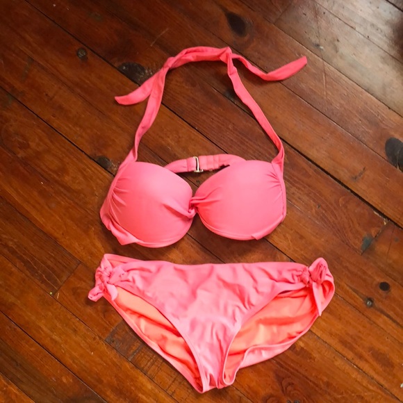 Underwire Bikini - Picture 1 of 1